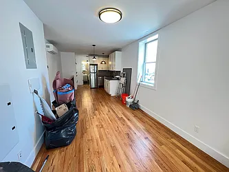 Rented by Tapiro Realty
