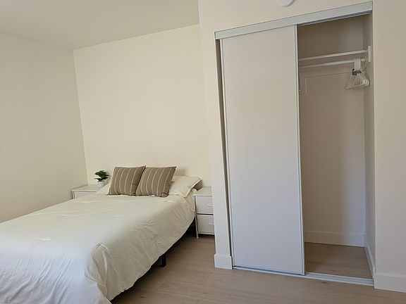 4th image of 8345 Dunbarton Ave #2