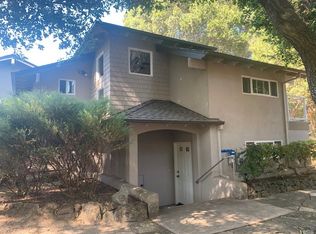 894 Old Farm Ln, Aptos, CA 95003