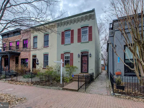 1013 C St SE, Washington, DC 20003