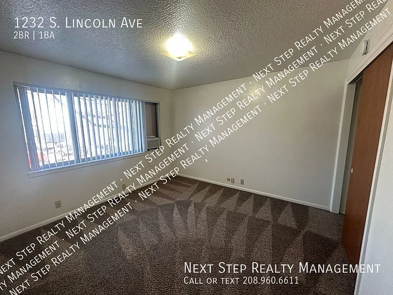 1232 S Lincoln Ave — Photo 9