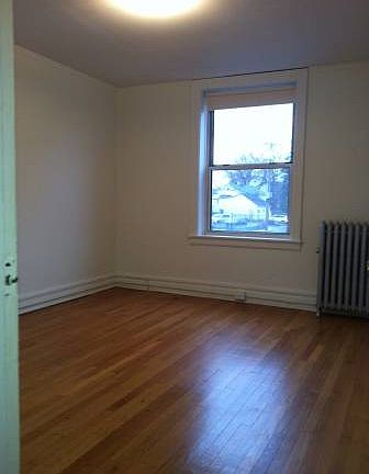 4th image of 40 Fairview Ave APT 1