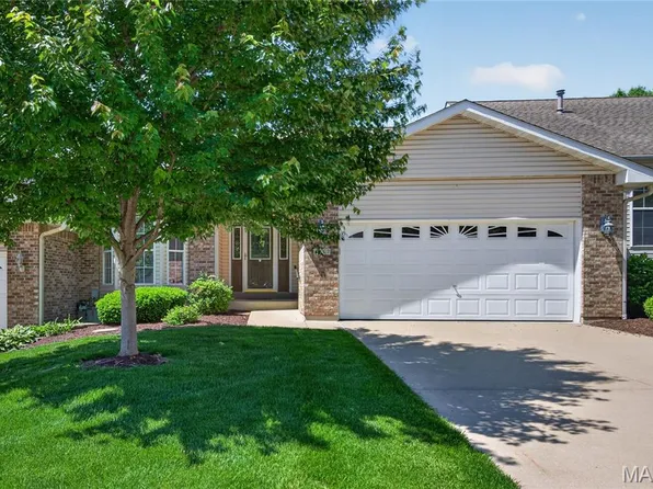 2917 Mac Arthur Dr #30, Saint Charles, MO 63301