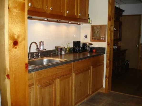 10 E McNeal St, Millville, NJ 08332