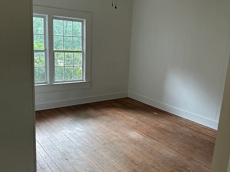 31 McDonald Rd — Photo 9