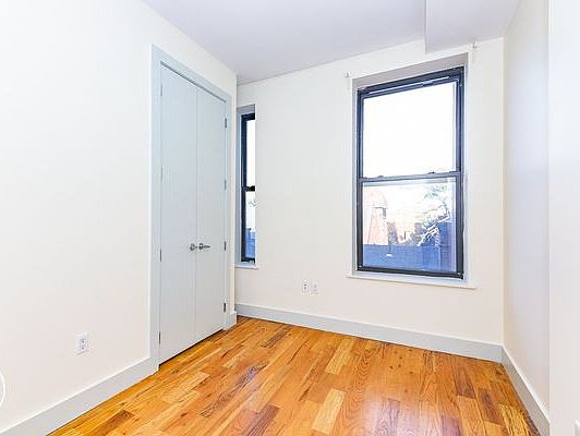 5th image of 1323 Bedford Ave #3G