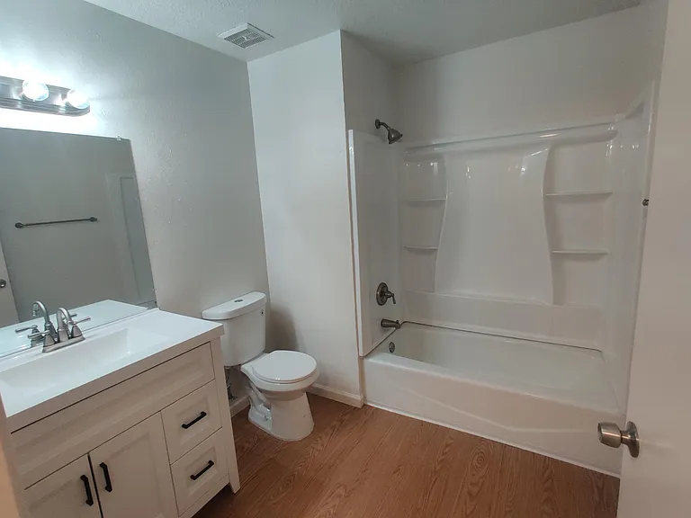 2916 Palo Verde Dr NE #B — Photo 9