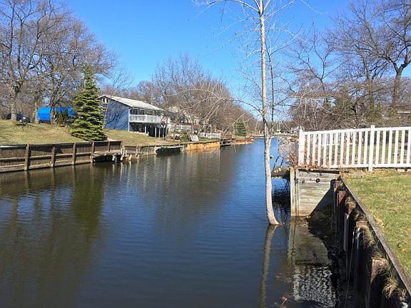 2nd image of 9329 Lois Dr