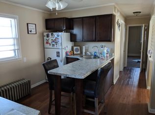 1461 S 89th St, West Allis, WI 53214