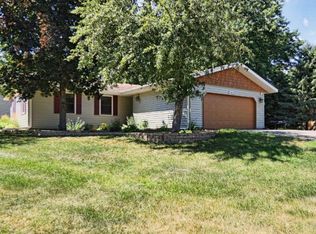 14921 Dundee Ave, Apple Valley, MN 55124