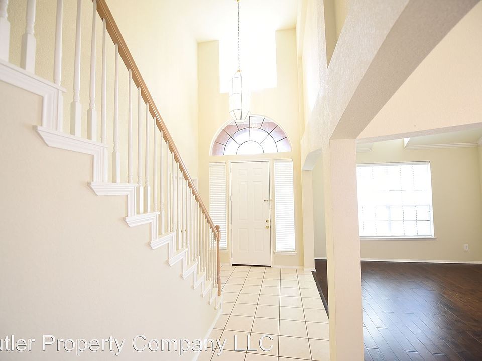 1st image of 1440 Ector Dr