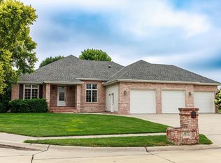 3672 Brookshire Pl, Columbus, NE 68601