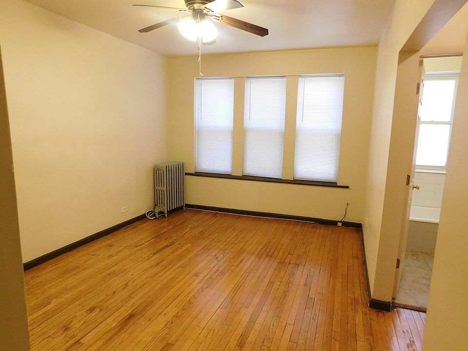 1st image of 5412 W Ferdinand St #24