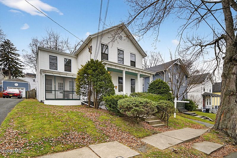 2nd image of 116 Maple Avenue