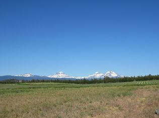 66320 Black Horse Ln, Bend, OR 97703