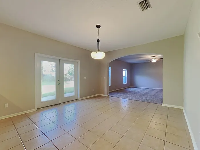 925 Indian River Rd — Photo 4