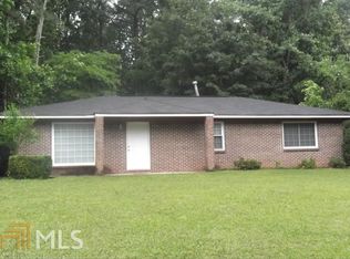 122 Fairview Dr, Stockbridge, GA 30281