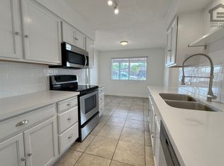 936 E Flint St, Chandler, AZ 85225