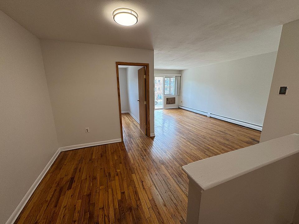 1st image of 7515 Caldwell Ave #2F