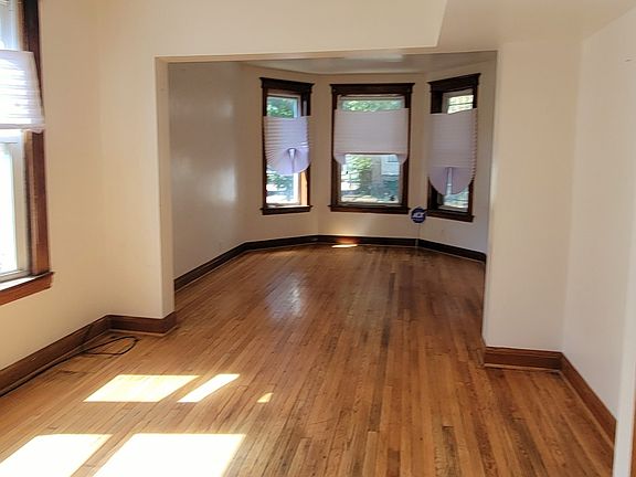 4th image of 1651 S Trumbull Ave