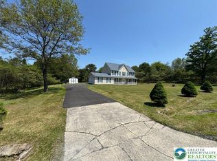 2005 Palisades Dr, Blakeslee, PA