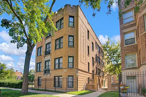 6211 S Woodlawn Ave #B Photo 1