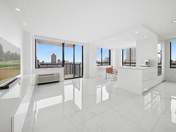 2nd image of 171 E 84th St APT 32B