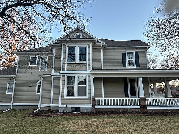 4th image of 822 N 8th St