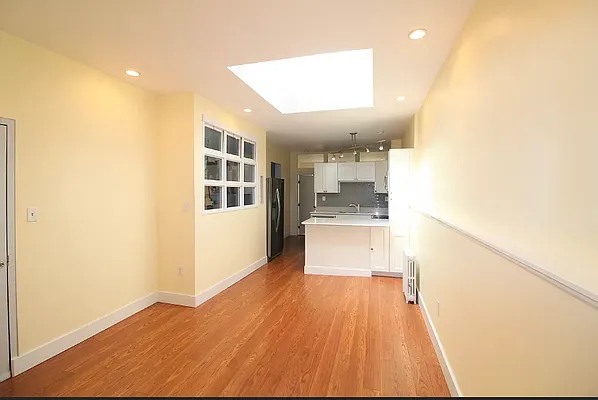 Rented by Compass | media 10