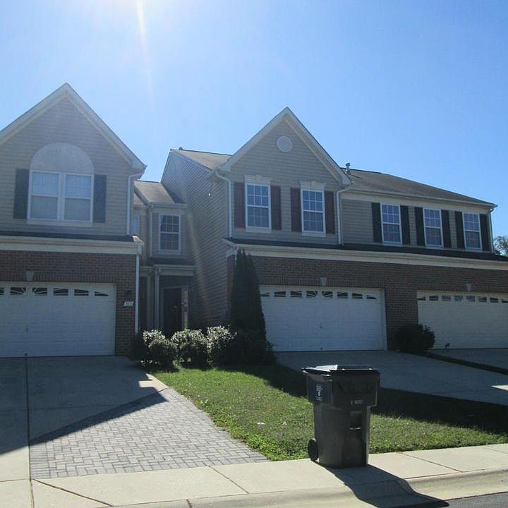 1st image of 315 Golden Eagle Way