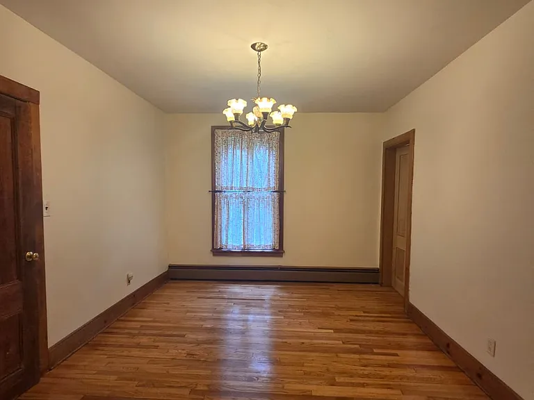 145 Cherry Ln — Photo 6