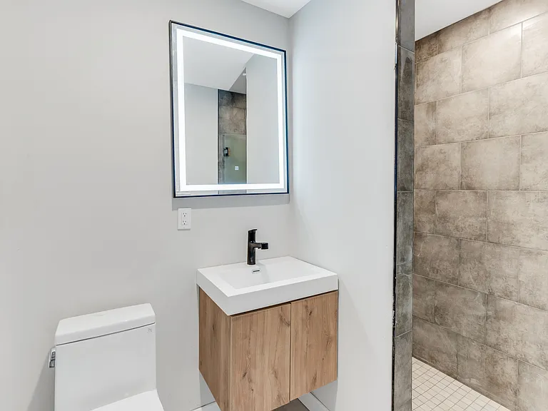 Castor Lofts — Photo 23