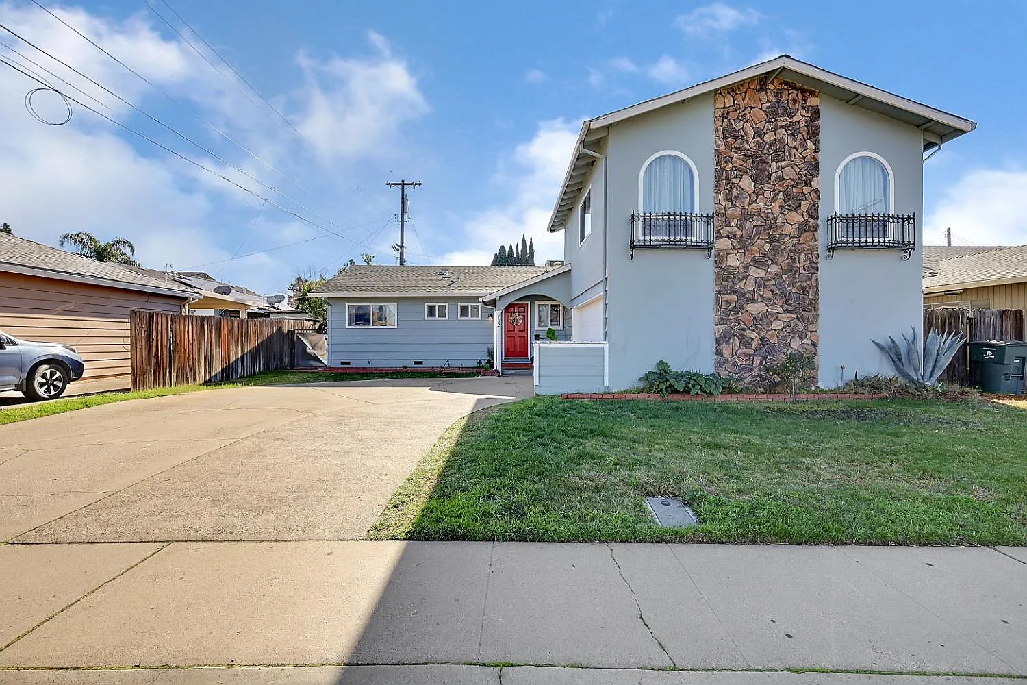 702 King Ave photo 1
