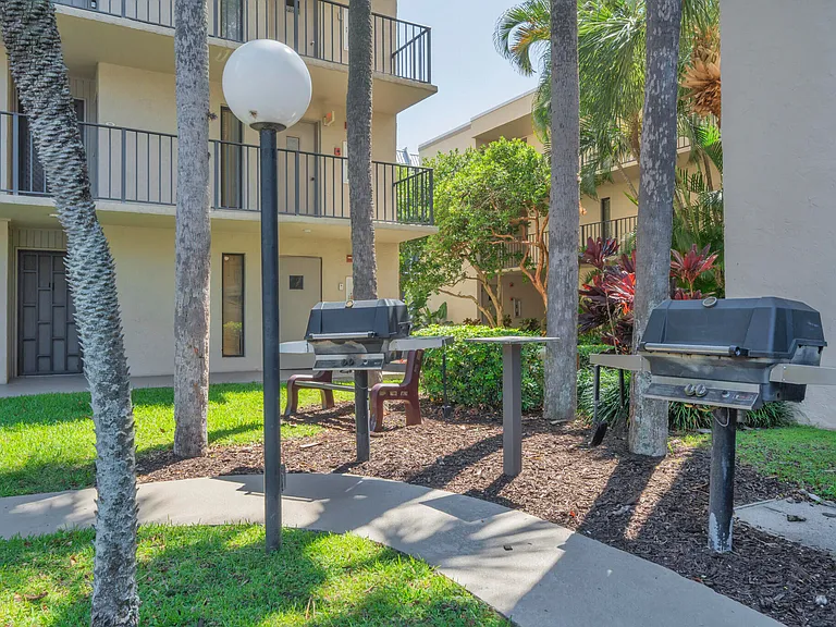 17 Royal Palm Way #3010 — Photo 46