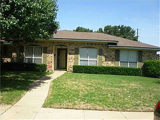 2nd image of 3011 Kensington Dr
