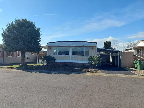 2902 E 2nd St Unit 25, Newberg, OR 97132