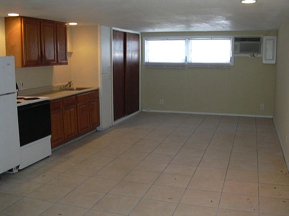 Walkin closet area