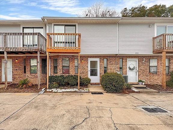 3rd image of 451 Waterway Lane