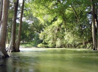 206 Wharton Rd, Kerrville, TX 78028