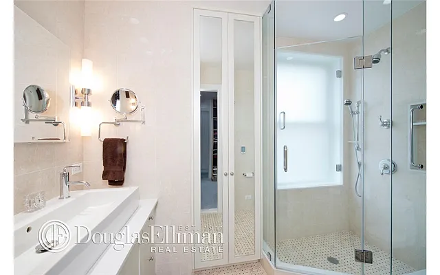 Sold by Douglas Elliman | media 14