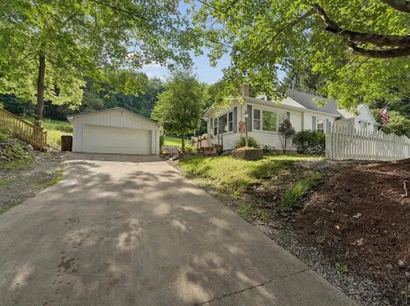 13167 N Wayland Rd, Meadville, PA 16335