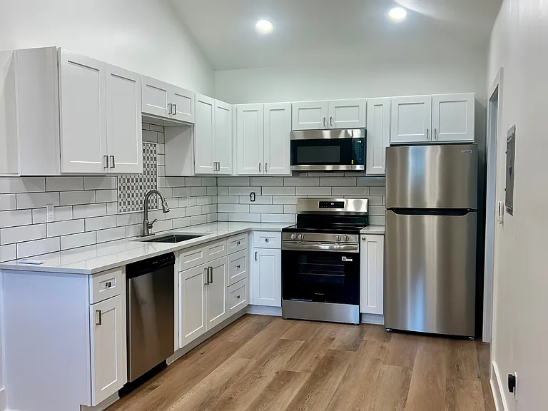 5501 S Newport Ave #B — Photo 7