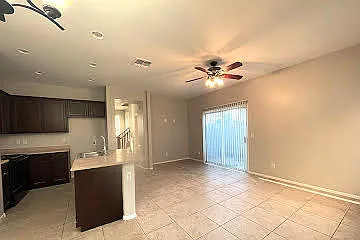4 bed, 1616 sqft, $2,900 — Photo 4
