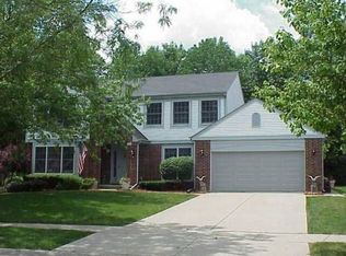 1551 Cardinal Ct, Lindenhurst, IL 60046