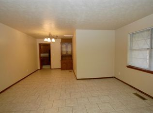 10817 E 25th Pl, Tulsa, OK 74129