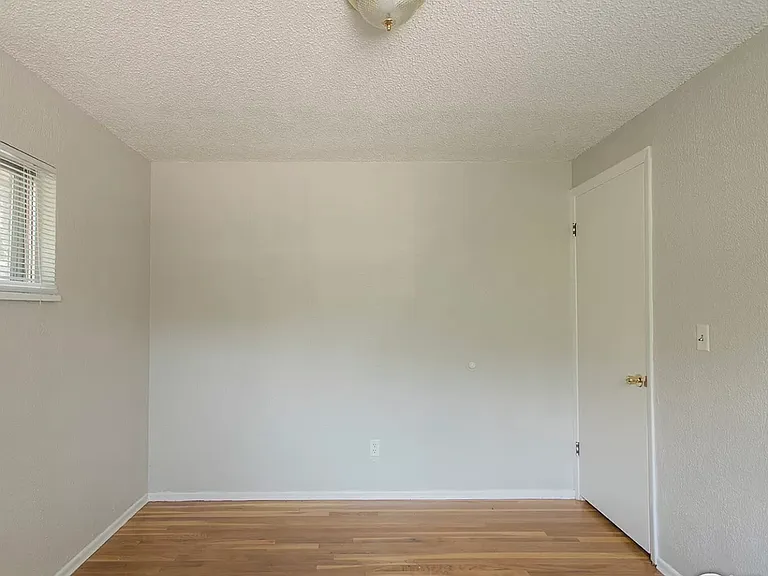 766 Mohawk Dr — Photo 12