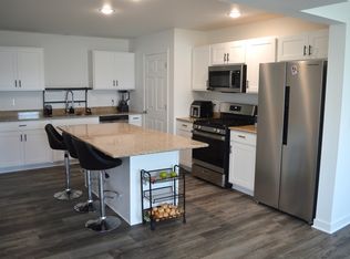 311 Alberts Dr, Belleville, WI 53508
