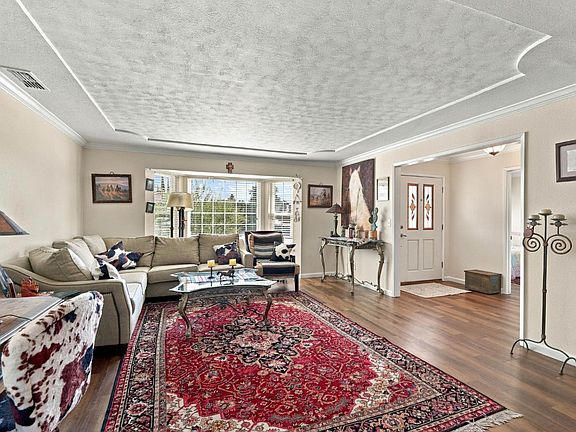 4th image of 749 Avondale Ct