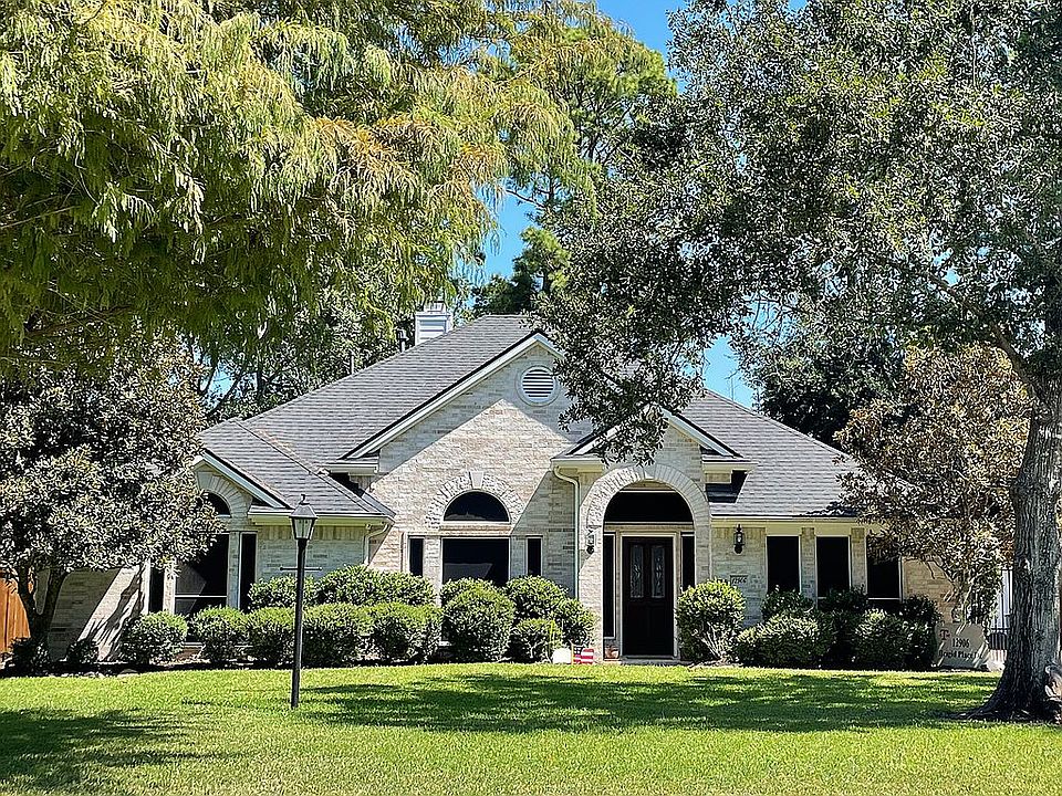 Large Front Yard