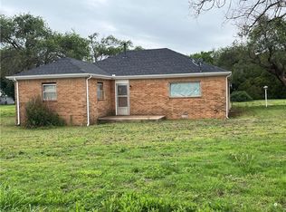 302 S 3rd St, Carter, OK 73627